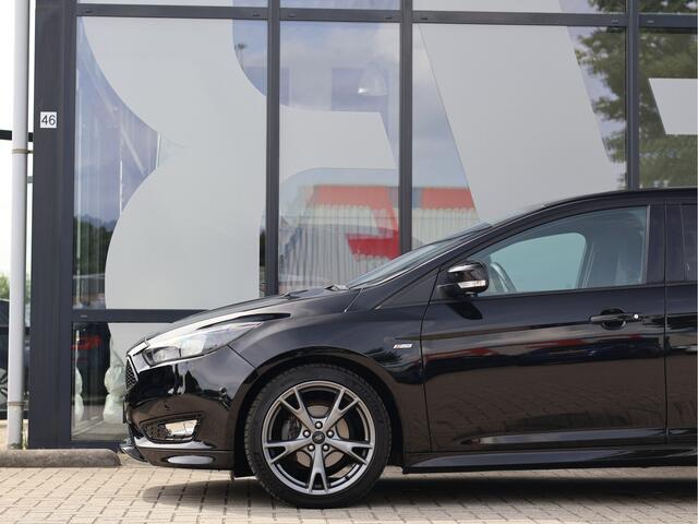 Ford FOCUS Wagon ST-line 1.0 140PK | Cam | Carplay | Cruise | Stoelverw | Navi |