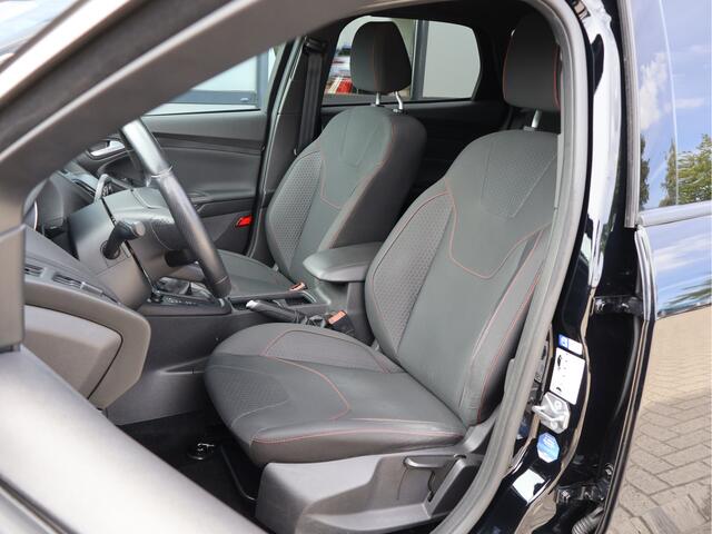 Ford FOCUS Wagon ST-line 1.0 140PK | Cam | Carplay | Cruise | Stoelverw | Navi |