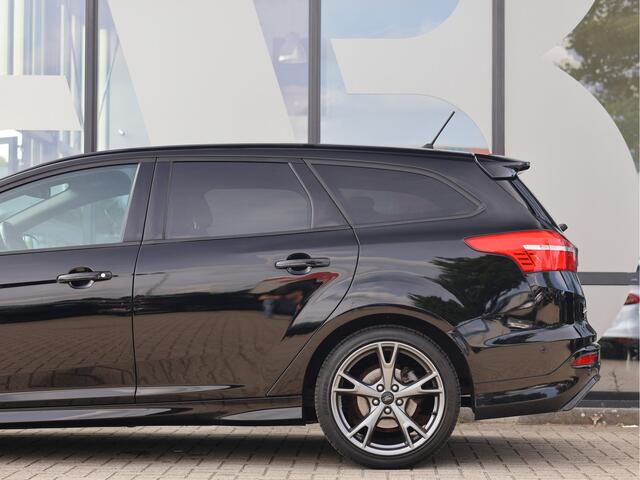 Ford FOCUS Wagon ST-line 1.0 140PK | Cam | Carplay | Cruise | Stoelverw | Navi |