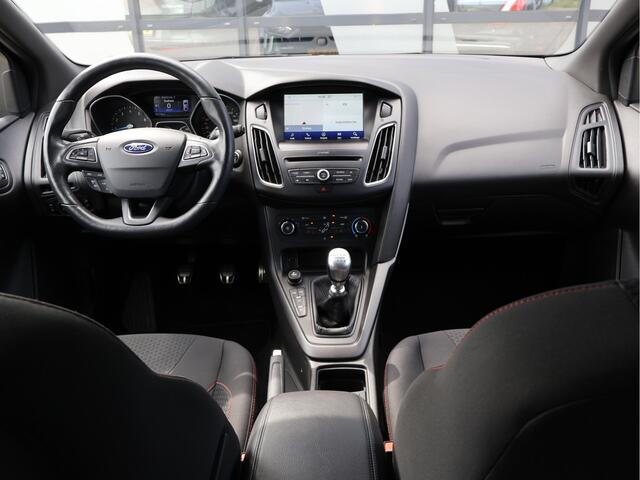 Ford FOCUS Wagon ST-line 1.0 140PK | Cam | Carplay | Cruise | Stoelverw | Navi |