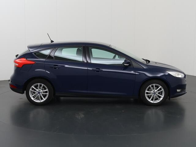 Ford FOCUS 1.0 Lease Edition | Trekhaak | Navigatie | Cruise Control | Lichtmetalen Velgen | Airco |