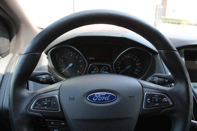 Ford FOCUS Wagon 1.5 ST-Line 182 Aut Airco, PDC, Camera, Navigatie incl Carplay, Rijklaar