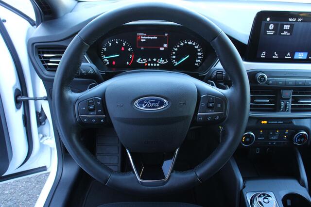 Ford FOCUS 1.0 St-line Autom 125PK CLIMA, PDC, 18 INCH, WINTERPAKKET