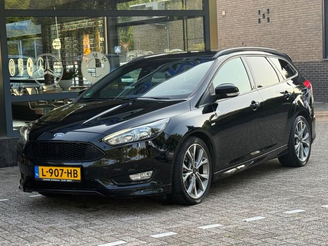Ford FOCUS 1.5 Titanium ST-Line Navi Camera Cruise Stoelverw.