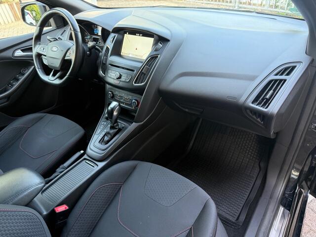 Ford FOCUS 1.5 Titanium ST-Line Navi Camera Cruise Stoelverw.