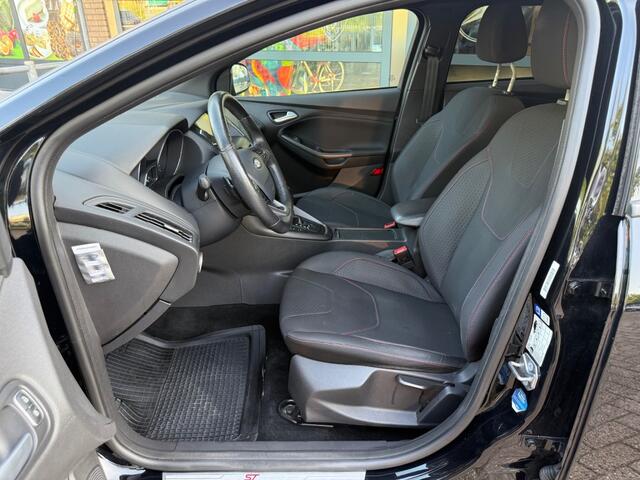 Ford FOCUS 1.5 Titanium ST-Line Navi Camera Cruise Stoelverw.