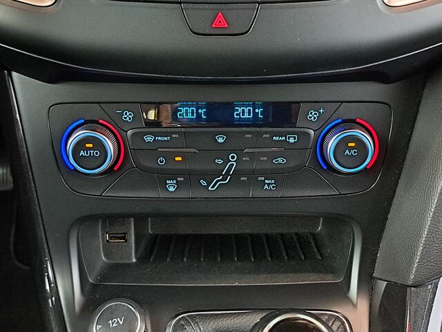 Ford FOCUS Wagon 1.0 Titanium + NAVI