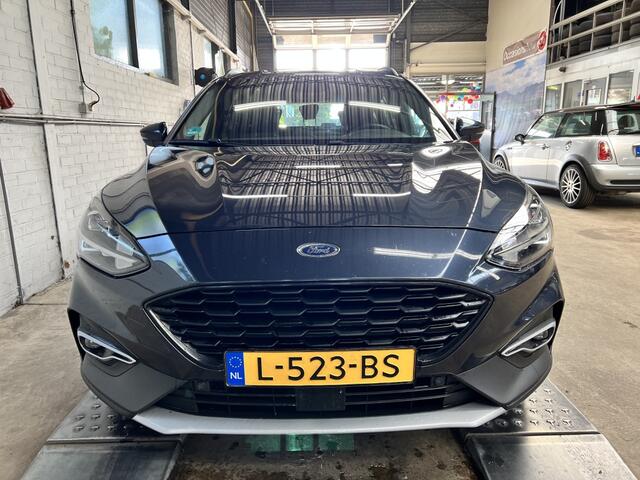 Ford FOCUS 1.0 EcoBoost Hybrid Active XBns Trekhaak Cruise Clima Navi