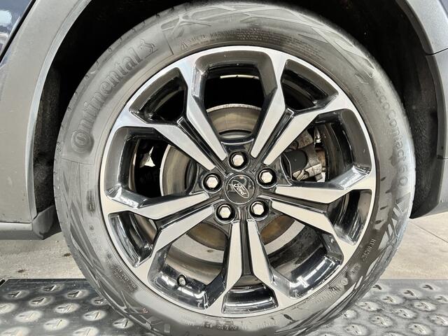 Ford FOCUS 1.0 EcoBoost Hybrid Active XBns Trekhaak Cruise Clima Navi