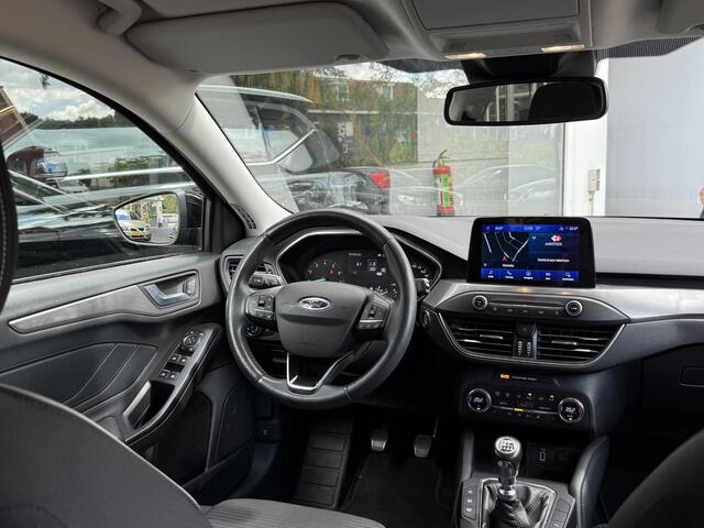Ford FOCUS 1.0 EcoBoost Titanium Bus. |PDC v+a|Carplay|Trekhaak|