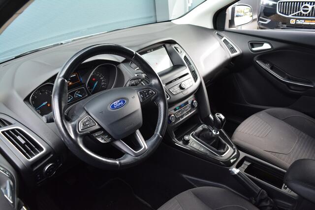 Ford FOCUS Wagon 1.0 Titanium | Keyless | Navi | Carplay |