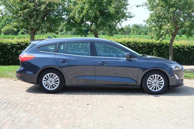 Ford FOCUS Wagon 1.0 EcoBoost Titanium Business Trekhaak navi cruise