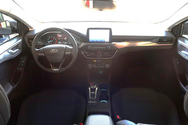 Ford FOCUS Wagon 1.0 EcoBoost Titanium Business Trekhaak navi cruise