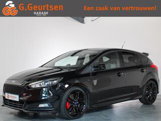 ford-focus-2.0-st-recaro,-sync,-sto