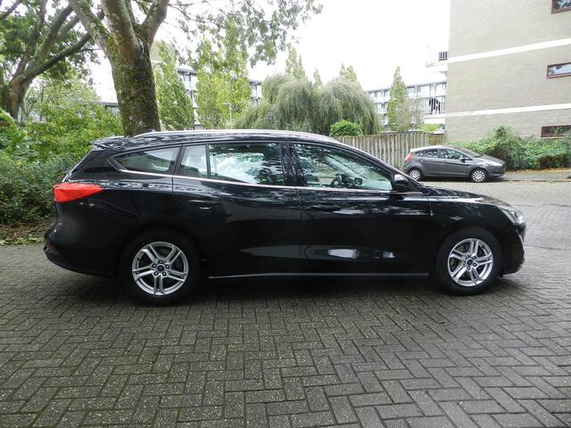 Ford FOCUS Wagon 1.0 EcoBoost Trend Edition Business Navi Climate & Cruise contr PDC