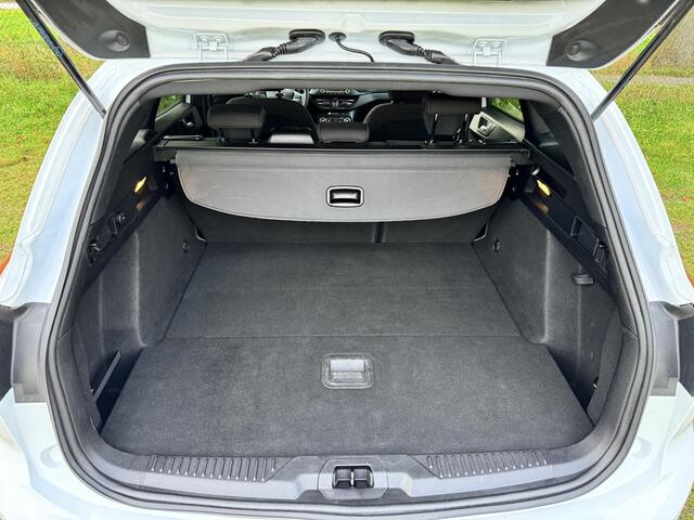Ford FOCUS Wagon 1.5 EcoBlue ST Line X Business | B&O | CAMERA | WINTERPACK | CRUISE | CLIMA |