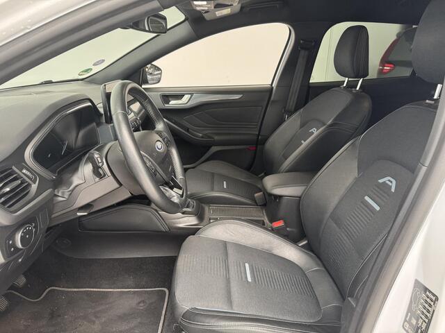 Ford FOCUS Wagon 1.0 EcoBoost Active Business | Camera | Navigatie | B&O | Trekhaak |