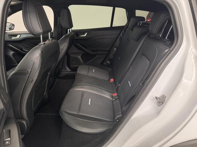 Ford FOCUS Wagon 1.0 EcoBoost Active Business | Camera | Navigatie | B&O | Trekhaak |