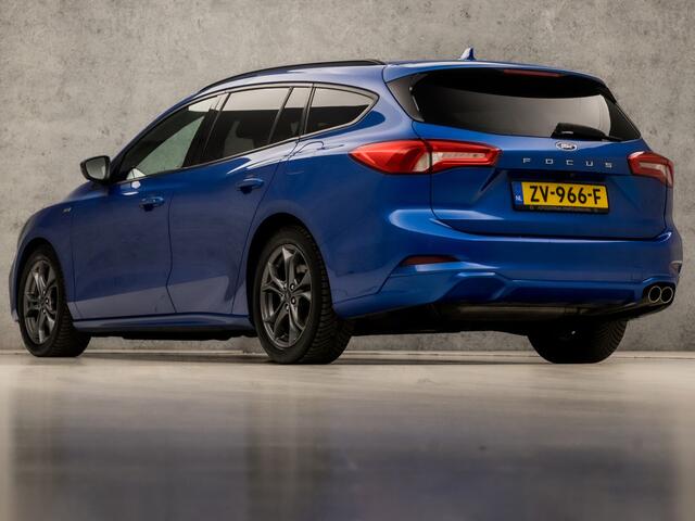Ford FOCUS Wagon 1.0 EcoBoost ST-Line Automaat (APPLE CARPLAY, GROOT NAVI, STUUR/STOELVERWARMING, GETINT GLAS, SPORTSTOELEN, CAMERA, KEYLESS, LANE ASSIST, NIEUWSTAAT)