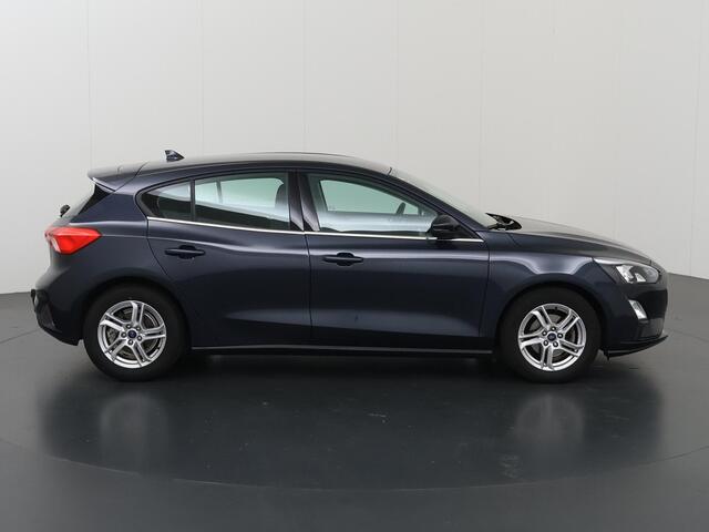 Ford FOCUS 1.0 EcoBoost Trend Edition Business | Trekhaak | Parkeercamera | Navigatie | Cruise Control |