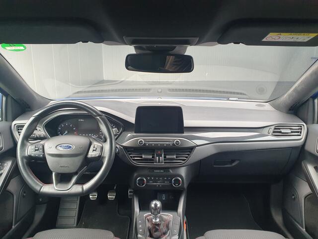 Ford FOCUS Wagon 1.0 EcoBoost Hybrid ST Line Business NAVI/TRHAAK/LED/CLIMA/LMV