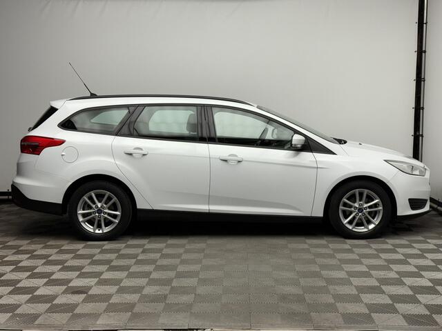 Ford FOCUS Wagon 1.0 Trend Airco LM16" Cruise NL Auto