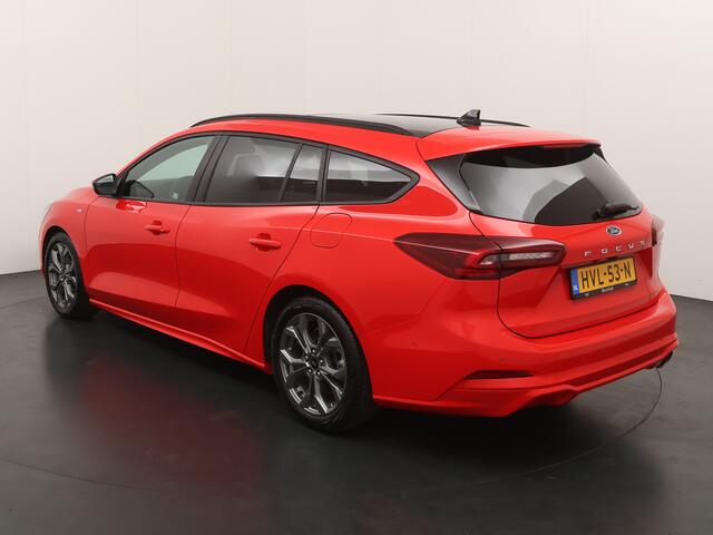 Ford FOCUS Wagon ST-Line EcoBoost Hybrid 155 pk | Pano | Winter Pack | Adapt. cruise | Camera | Draadloos Apple Carplay |
