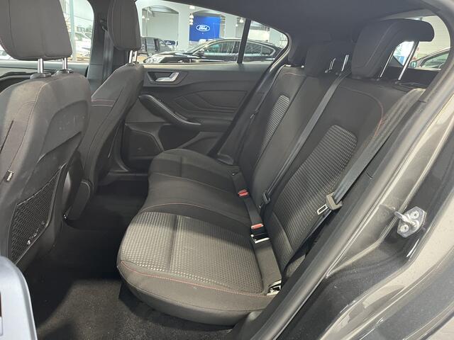 Ford FOCUS EcoBoost 125 pk ST Line | Winter Pack | 18" | LED | Apple Carplay | 100% dealer onderhouden