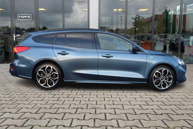 Ford FOCUS Wagon 1.0 EcoBoost ST Line X | Winter Pakket | DAB | Trekhaak |