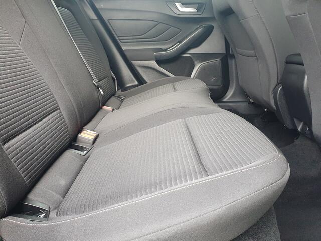 Ford FOCUS 1.0 EcoBoost Hybrid Titanium X NAVI/LED/CRUISE/CARPLAY