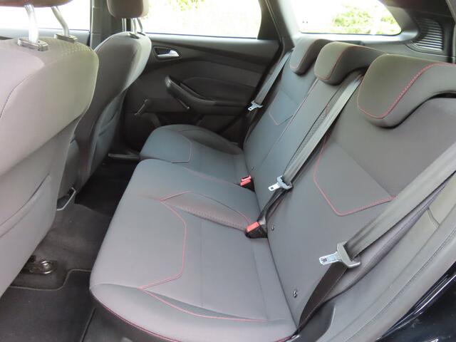 Ford FOCUS Wagon 1.0 126pk ST-Line*Navigatie*Airco*
