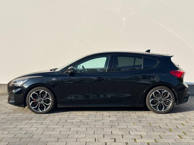 Ford FOCUS EcoBoost ST-Line Business | Winter Pack | Full led koplampen | Trekhaak | Adapt. Cruise | B&O | Camera | Climate Control |