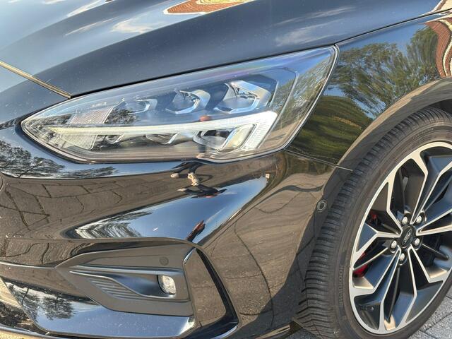Ford FOCUS EcoBoost ST-Line Business | Winter Pack | Full led koplampen | Trekhaak | Adapt. Cruise | B&O | Camera | Climate Control |