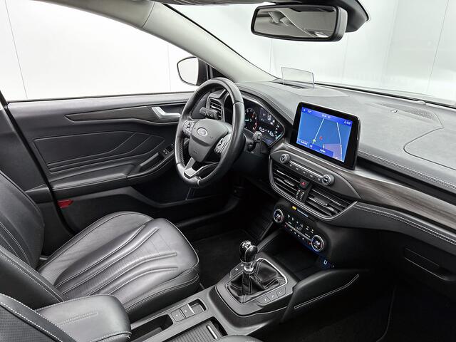 Ford FOCUS Wagon 1.0 126PK Vignale / Leder / Panoramadak / Navigatie / Cruis ad./ Pdc.V+A / Xenon / Technology-Winter -Design Pack /