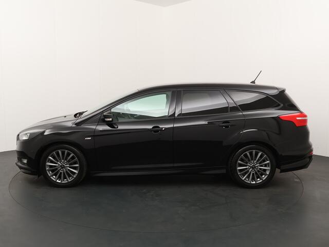 Ford FOCUS Wagon 125PK Ecoboost ST-Line | Navigatie | All season banden | Voorruitverwarming | ISOFIX |