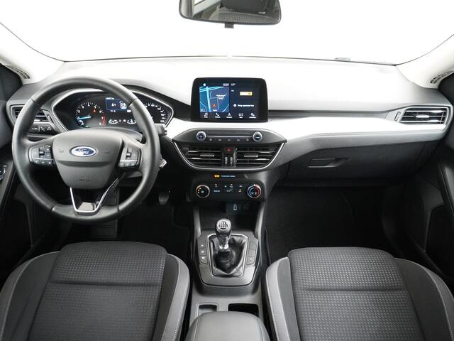 Ford FOCUS Wagon T101PK Navi Trekhaak Apple Carplay Android Auto Airco Cruise Control PdcTrend Edition Business EcoBoost Led Lane Assist Speed Sign Recognition Privacy Glas Lmv 1e Eigenaar Origineel Nederlandse Auto A-Label EURO6