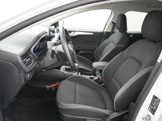 Ford FOCUS Wagon T101PK Navi Trekhaak Apple Carplay Android Auto Airco Cruise Control PdcTrend Edition Business EcoBoost Led Lane Assist Speed Sign Recognition Privacy Glas Lmv 1e Eigenaar Origineel Nederlandse Auto A-Label EURO6