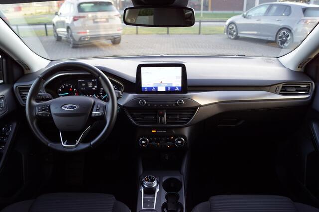 Ford FOCUS Wagon 1.5 EcoBoost 182pk Aut. /Navi/ BenO /Trekhaak afnb./ Camera/App-connect/ Park-assist