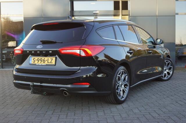 Ford FOCUS Wagon 1.5 EcoBoost 182pk Aut. /Navi/ BenO /Trekhaak afnb./ Camera/App-connect/ Park-assist