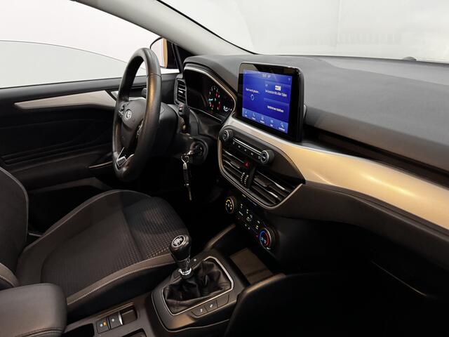 Ford FOCUS 1.0 EcoBoost Trend Edition Business Clima, Camera, Navi, Winterpakket, Cruise control, A start stop, Lichtmetalen velgen