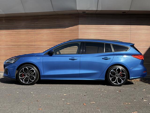 Ford FOCUS Wagon 1.5 EcoBoost ST-Line Navi / Winterpakket / Trekhaak / 18Inch