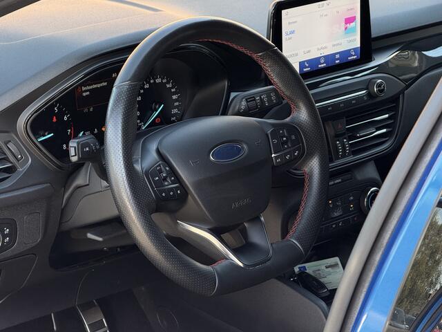 Ford FOCUS Wagon 1.5 EcoBoost ST-Line Navi / Winterpakket / Trekhaak / 18Inch
