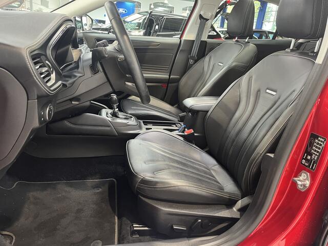 Ford FOCUS EcoBoost Hybrid 125 pk Vignale | Pano | Winter Pack | Leder | Adapt. cruise | B&O | Adapt. LED | 18" | 100% dealer onderh.