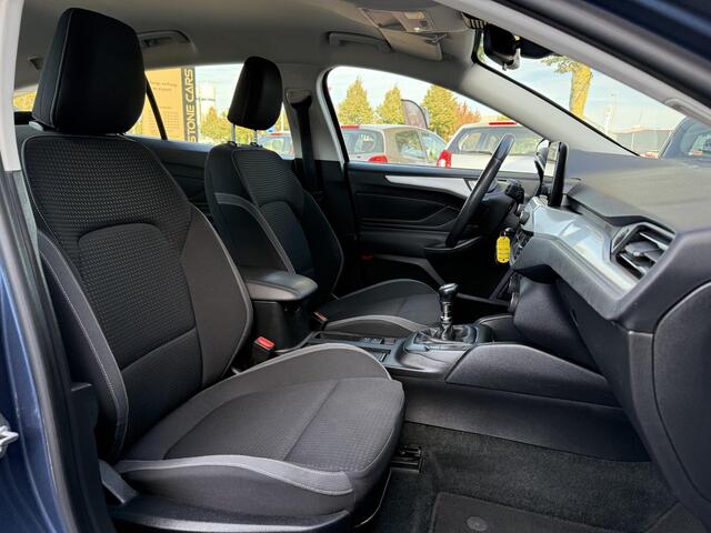 Ford FOCUS Wagon 1.0 EcoBoost Trend Edition Business 2e Eigenaar,Dealer Onderhouden,Navi,Clima,Cruise,Lm velgen,6 Bak,Pdc V+A,102pk,N.A.P,Apk tot 03-2027