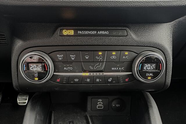 Ford FOCUS 1.0 EcoBoost mild Hybrid ST Line | Winter pack