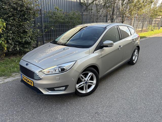 Ford FOCUS 1.0 Titanium / NAVI / CRUISE / AIRCO ECC / SONY / 142dkm!