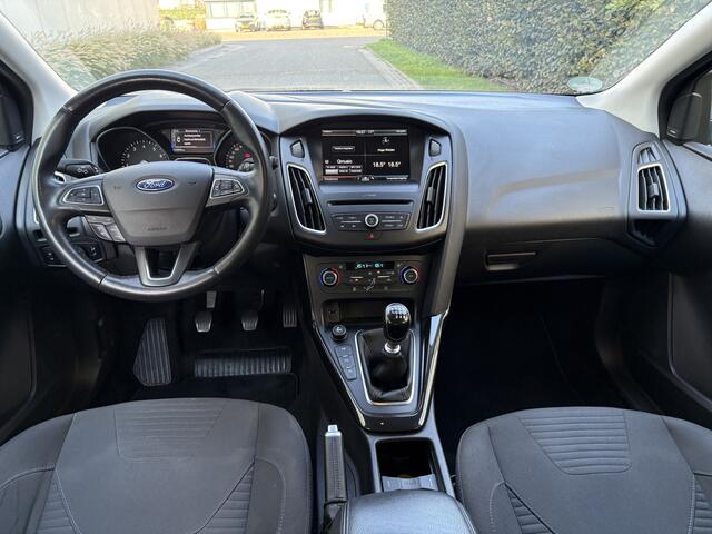 Ford FOCUS 1.0 Titanium / NAVI / CRUISE / AIRCO ECC / SONY / 142dkm!