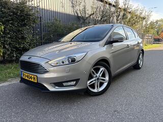 ford-focus-1.0-titanium---navi---cr