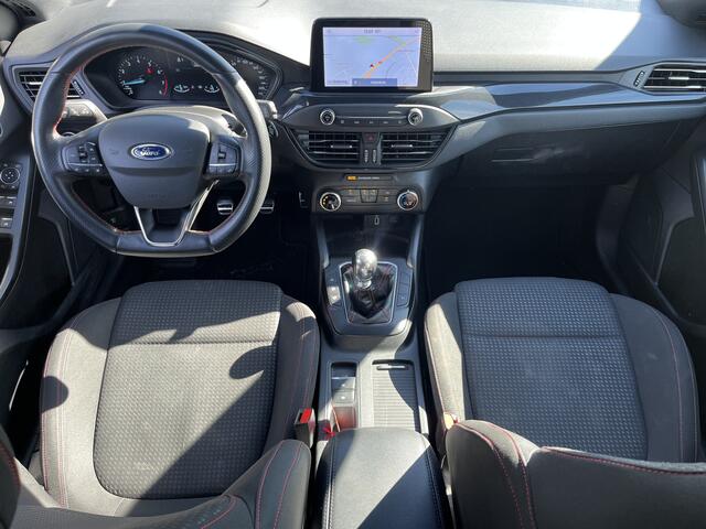 Ford FOCUS 1.0 EcoBoost ST Line 1e EIGENAAR LED NAVI CRUISE AIRCO TREKHAAK