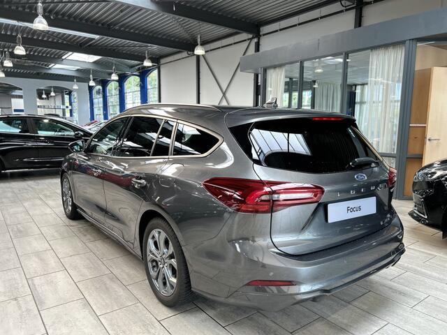 Ford FOCUS Wagon EcoBoost Hybrid 125 pk ST Line | Winter Pack | 4 seiz. banden | Navi | Clima | Cruise | Dr. loos Apple Carplay